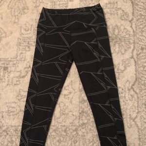 Oiselle Boomerang 7/8 running tight